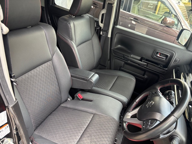 多くの中からご覧頂きありがとうございます。 在庫車全てルームクリーニング・コーティング施工しその他オイル交換、点検を実施し納車致します。 ご不明な点などありましたら、お気軽にご連絡ください。  全国登録納車可能