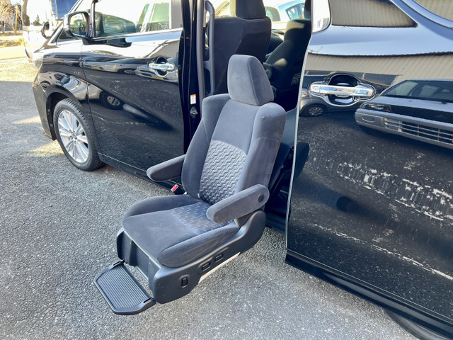 アルファード2.5 S サイドリフトアップシート