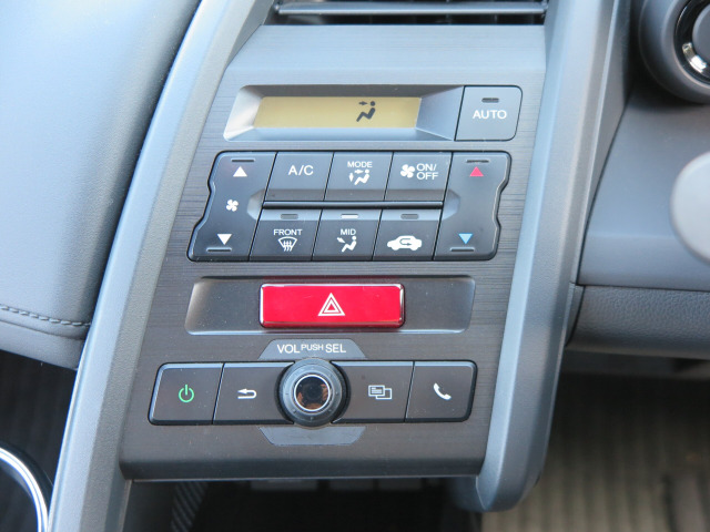 ���q�l�̃J�[���C�t�������K�Ŋy�������̂ɂ���ׂ̃T�|�[�g���s���Ă��܂��B�ԑI�тɖ��������̃A�h�o�C�X�A�w����̃����e�i���X�A�X�ɂ̓h���C�u�������Ɗy���ވׂ̃A�C�f�A����̒񋟂܂ŁA���L������`���B