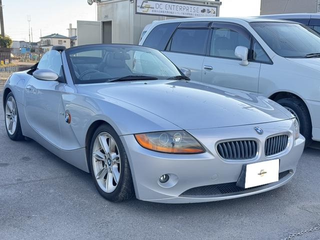 BMW Z4 シルバー(銀色)の中古車一覧｜中古車検索 - 価格.com
