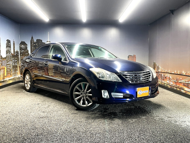 クラウン(トヨタ) 2.5 ロイヤルサルーン ナビパッケージ　クルコン 中古車画像