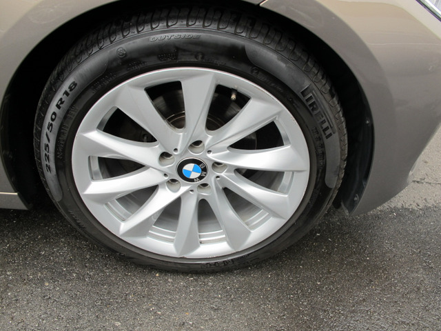 ���Ќ�BMW���J�j�b�N���m���ȖڂŎd����Ă���܂�