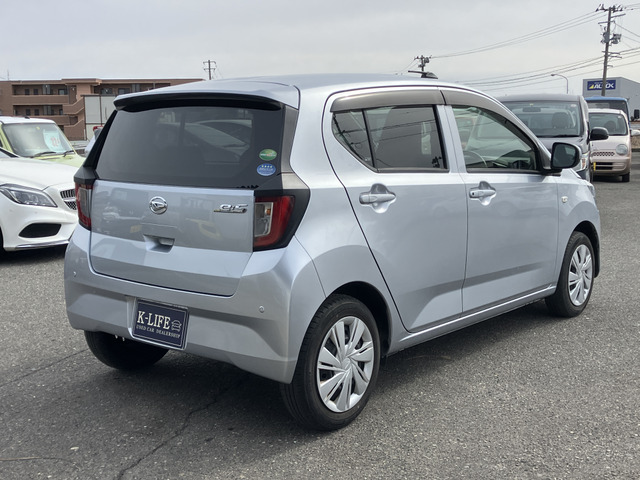 �y�x�����z���i�X�z���Ԃ������������܂��āA���ɗL�������܂��B�݌Ɏԗ��ɂȂ�܂��̂ŁA���񂲓s���̋X�������ɁA���ɗ��ĉ������B���X�\��������ƁA���ē����X���[�Y�ł��B