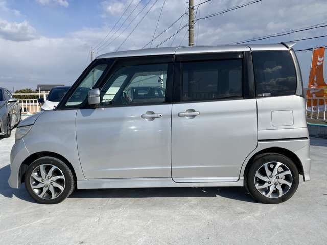 中古ナビへの変更オプション有ります。詳しくはスタッフまでお問合せ下さい。