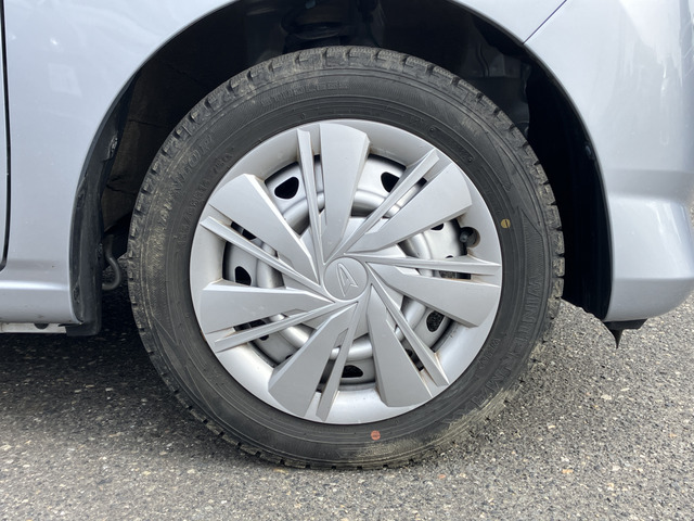 �y�x�����z���i�X�z���Ԃ������������܂��āA���ɗL�������܂��B�݌Ɏԗ��ɂȂ�܂��̂ŁA���񂲓s���̋X�������ɁA���ɗ��ĉ������B���X�\��������ƁA���ē����X���[�Y�ł��B