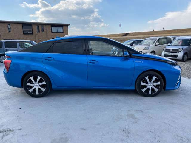 自動車保険(あいおいニッセイ同和)取り扱いしております。はじめてお車をご購入されるお客様にもスタッフが解りやすくご説明させていただきます。