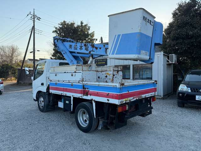 �y����E����z�����A������q���������܂�����A���z��������񑩂����Ē����܂��B����\����q�̏ڍׂ������������܂�����K���ł��B(���Y�ԁA�A���Ԗ₢�܂���)