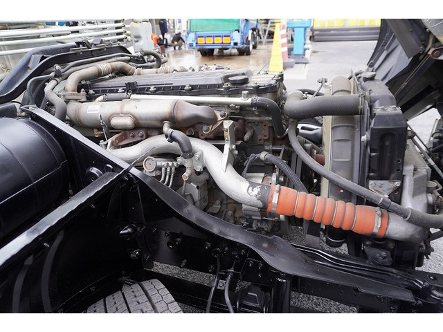 �L�x�ȃg���b�N�A���p�ԁA�n�C�G�[�X�Ȃǎ�舵���Ă���܂��B��xHP�������������Bhttp://www.vantruck.co.jp/