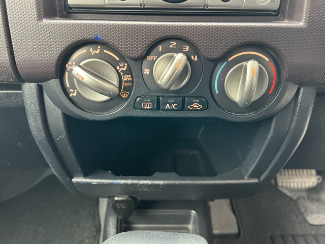 お車はもちろん、バイクも好きな整備士も在籍しておりますので、バイクの車検やカスタムなどもお気軽にお問い合わせください!