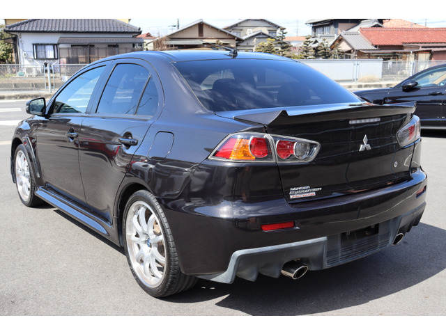 H27年式 ランサーエボリューション ファイナルエディションご入庫いたしました♪製造台数1000台限定の車両となります☆