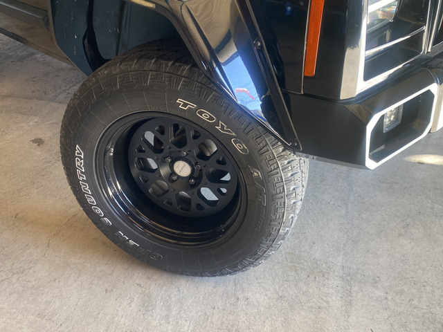 チェロキーリミテッド 60周年アニバーサリー エディション