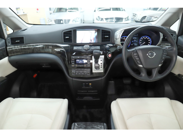 エルグランド3.5 VIP パワーシートパッケージ 4WD