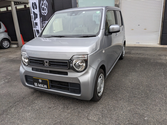 お客様のカーライフをより快適で楽しいものにする為のサポートを行っています。車選びに迷った時のアドバイス、購入後のメンテナンス、更にはドライブをもっと楽しむ為のアイデアや情報の提供まで、幅広くお手伝い。