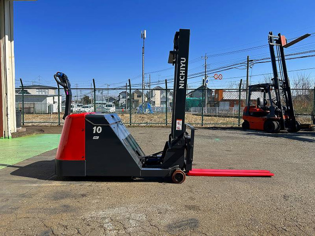 ニチユバッテリーフォークリフト