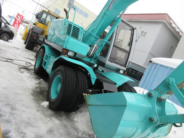 コベルコ油圧ショベル