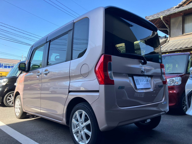 ★183号線沿い★当店は国道183号線沿いにございます!大通りに面しております!目の前にはバス停「西原」もございますので、お気軽にご来店ください(^^♪ニコニコレンタカーの看板が目印です!