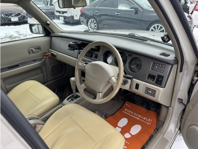 �k�C���̓~�����S��4WD�ł��� ��G���W���̓^�C�~���O�`�F�[�����Ȃ̂Ō����̕K�v�͂قڂ���܂���̂ň��S�ł��ˁ�