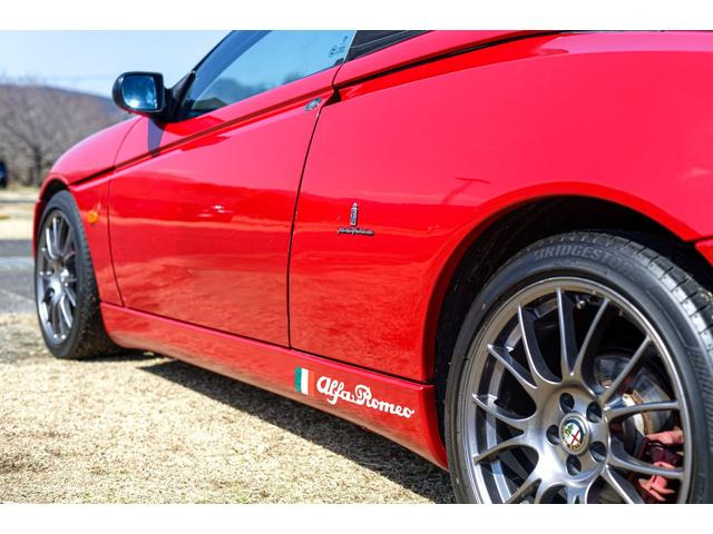 ���I�[�g���[�������[���̓I���G���g�R�[�|���[�V�����ł��p�ӂ�����܂��B���R�����\�ł��̂Ő��񂲑��k���������B