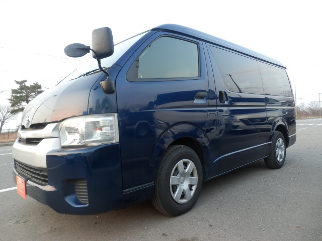 �X�^�b�t���ԓ����Y��ɃN���[�j���O���Ă���܂���