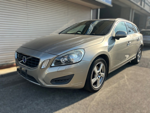 V60(ボルボ) DRIVe　ドライブe レーンキープアシスト 中古車画像