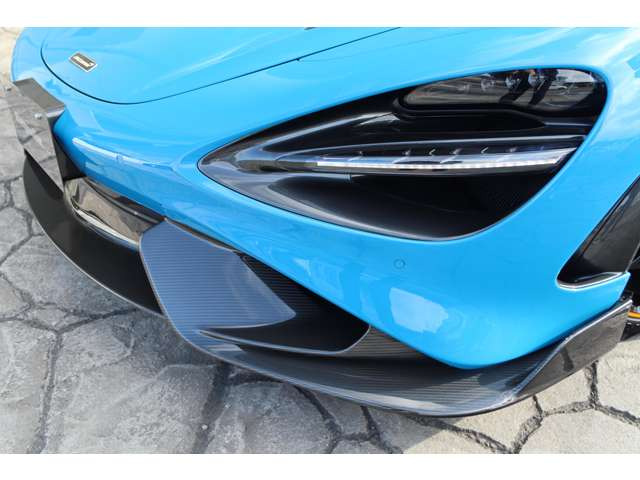 �t�����g�X�|�C���[�̓J�[�{���t�@�C�o�[���̗p