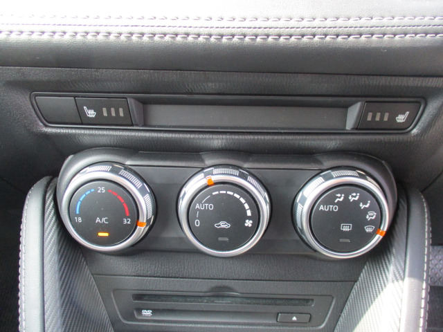 ���V�[�g�q�[�^�[�E�G�A�R������ł���