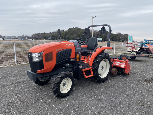 クボタトラクタ