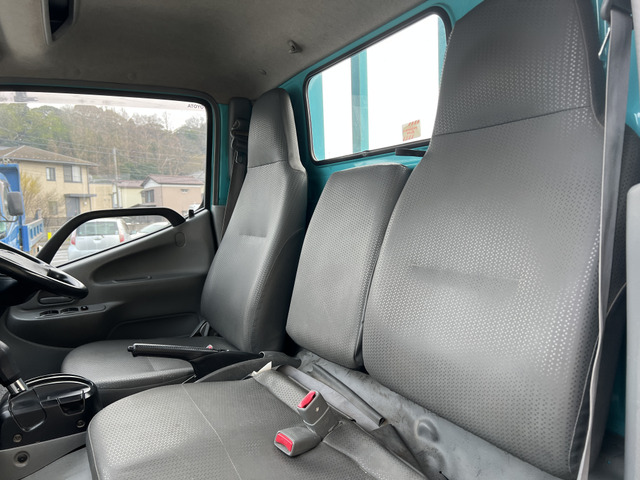 �i�r�A�h���C�u���R�[�_�[�A�o�b�N�J�����A���[�_�[�AETC�Ȃǂ̊e�핔�i�̎��t�����s���Ă���܂��B