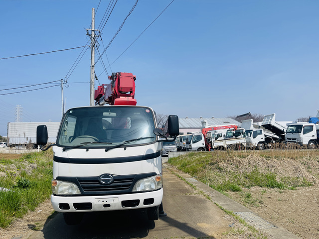 デュトロ高所作業車