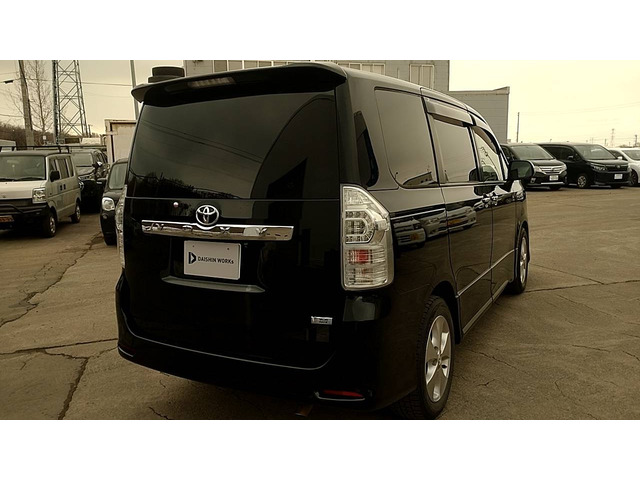 ヴォクシー2.0 ZS 煌II 4WD