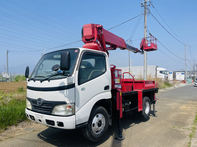 デュトロ高所作業車