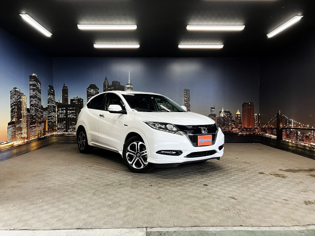 ヴェゼル(ホンダ) 1.5 ハイブリッド Z ホンダセンシング 4WD　ナビ装着用スペシャルPKG 黒半革シート 中古車画像