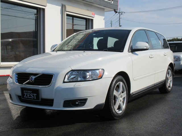 V50(ボルボ) 2.0e パワーシフトプラス　2.0e パワーシフト ナビ ETC 中古車画像