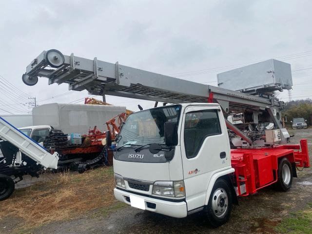 エルフ高所作業車