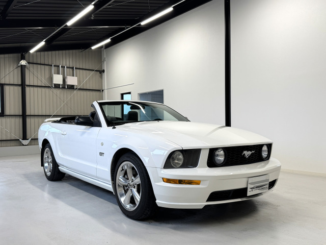 マスタングコンバーチブル（フォード）V8 GT プレミアム 中古車画像