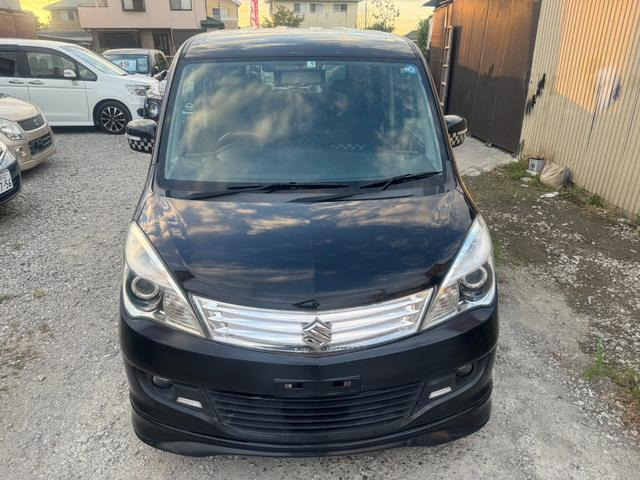 広めの展示場を完備!ゆったりとした空間でおクルマをご確認ください!