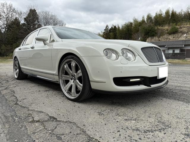 1/43 ベントレー コンチネンタル フライング スパー 2005 ホワイト ミニチャンプス 1/43 ベントレー コンチネンタル 2005