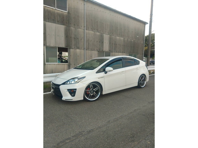 プリウス G.s プリウス（トヨタ）Sツーリングセレクション・G's（2014年4月