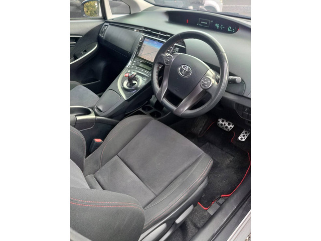 プリウス1.8 S ツーリングセレクション G's