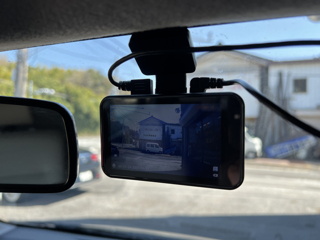 �f�ڎʐ^�ȊO�ɂ��C�ɂȂ�ӏ���m�F���������Ƃ��������܂�����A���C�y�ɂ��₢���킹���������B