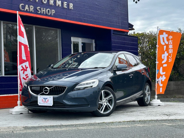 V40(ボルボ) D4 モメンタム ディーゼル　BSM/MTパドル/レーンキープ/ETC 中古車画像