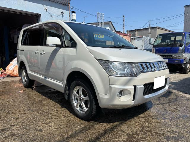 デリカD:5(三菱) 2.4 G パワーパッケージ 4WD 中古車画像