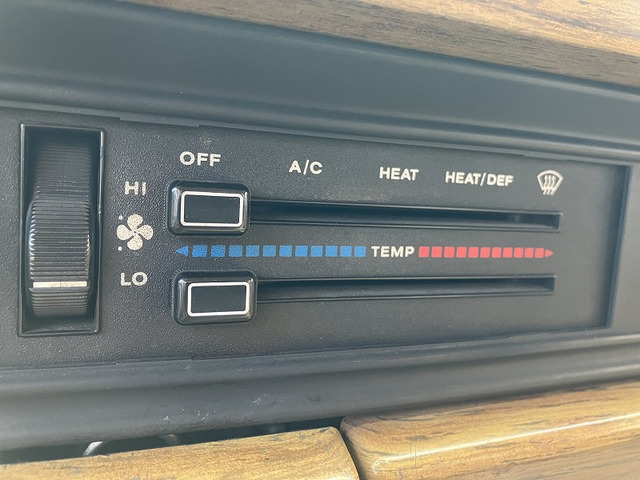 ���Y���ÎԂ�s�b�N�A�b�v�J�[�E�A���ԁE���s�Ԃ̒����̔��������Ă���܂����É��s������̒��ÎԔ̔��XUK�G���W�j�A�Y ���Y�� ���É� ������