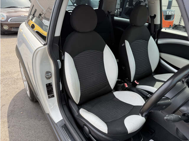 �����N���[�j���O�ς݂ł����s�J�s�J�Ɏd�グ�Ă��q�l�̂����X�����҂����Ă���܂���