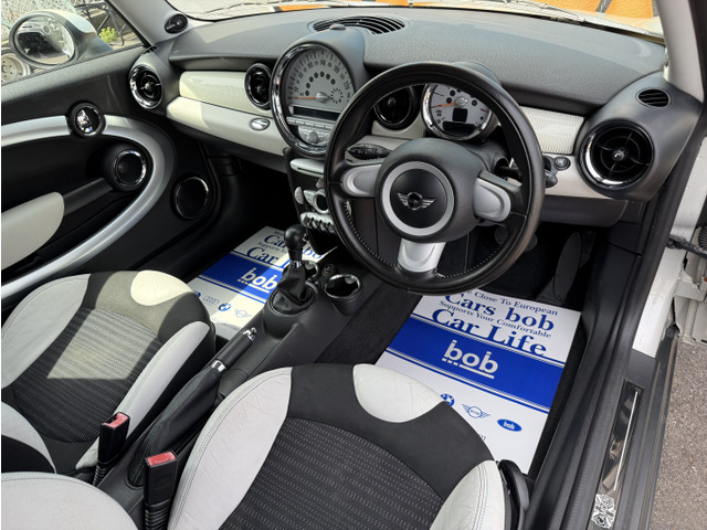 ��������Ƃ����V���v���ȓ����̑���͉��B�Ԃ̖���!�ו��ɂ܂ł�����蔲���ꂽ�f�U�C���������ł��̂Ő��񂶂�����Ƃ������������܂��B