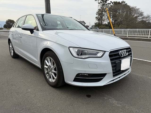 A3スポーツバック(アウディ) 1.4 TFSI　車検付き 純正ナビ・TY・バックカメラ 中古車画像