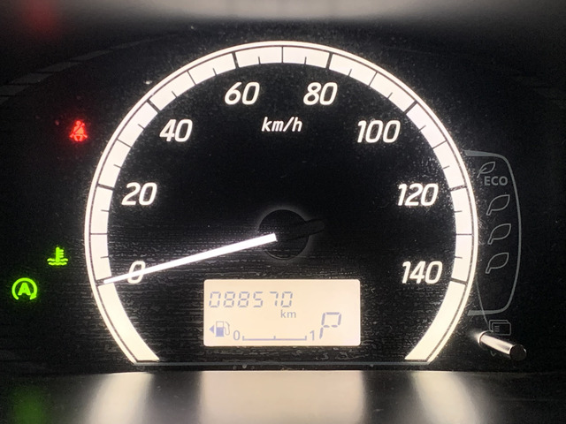 納車前点検では、エンジンをはじめ足回りや装備品の点検をスタッフが丁寧にやらせて頂きますので安心してカーライフを送る事ができます!