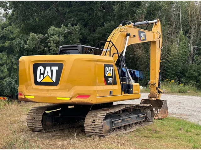 CAT油圧ショベル