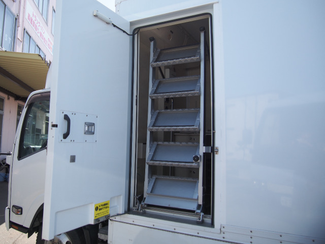 �������STEP-UP�ygarage TAKE-ONE �K���[�W�e�C�N�����z ��377-0008 �Q�n���a��s�a��1125-7 �c�Ǝ���10:00-19:00 ��x�� ���j��