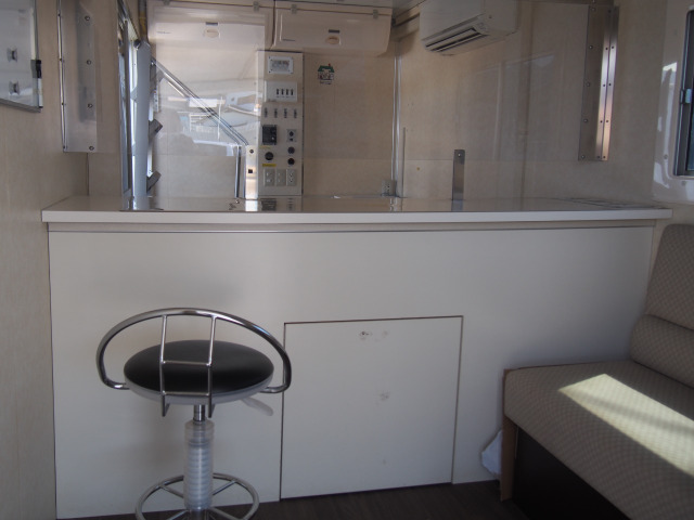 �I�[�g���[�������Ў�舵���Ă���܂��B�����̂��q�l�ł����d�b�������ł̃��[���R�����\�ł�!